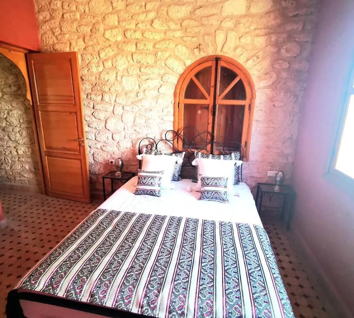 Villa Douira Avec Piscine, Proche D'Εσαουίρα Δωμάτια σε οικογενειακή κατοικία